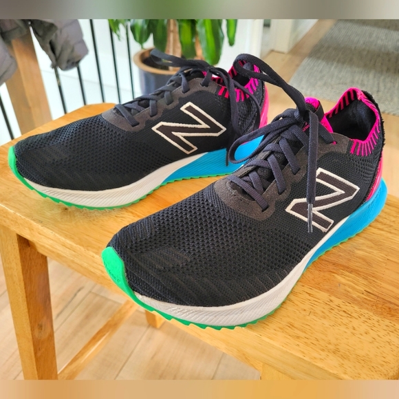 New Balance Fuelcell Women's Runners - Picture 1 of 3